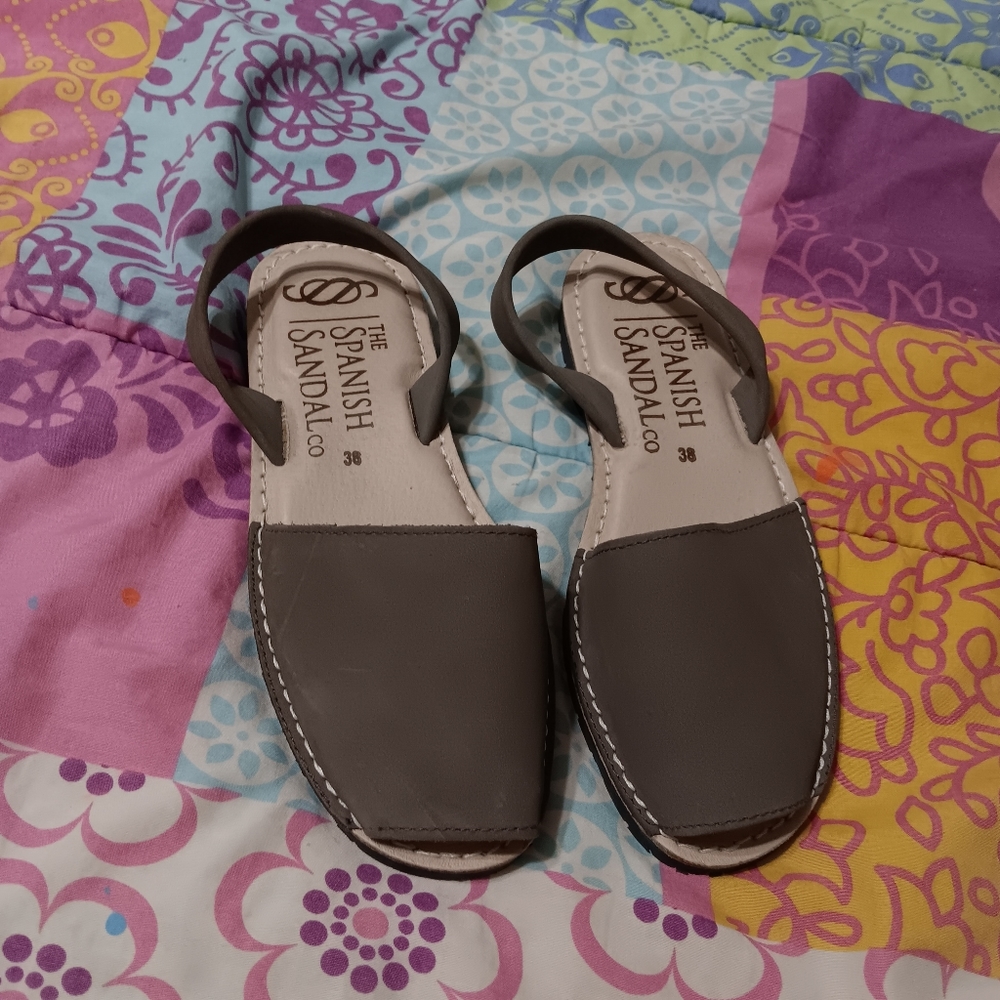 🎠 The Spanish Sandal Co. Women's 38